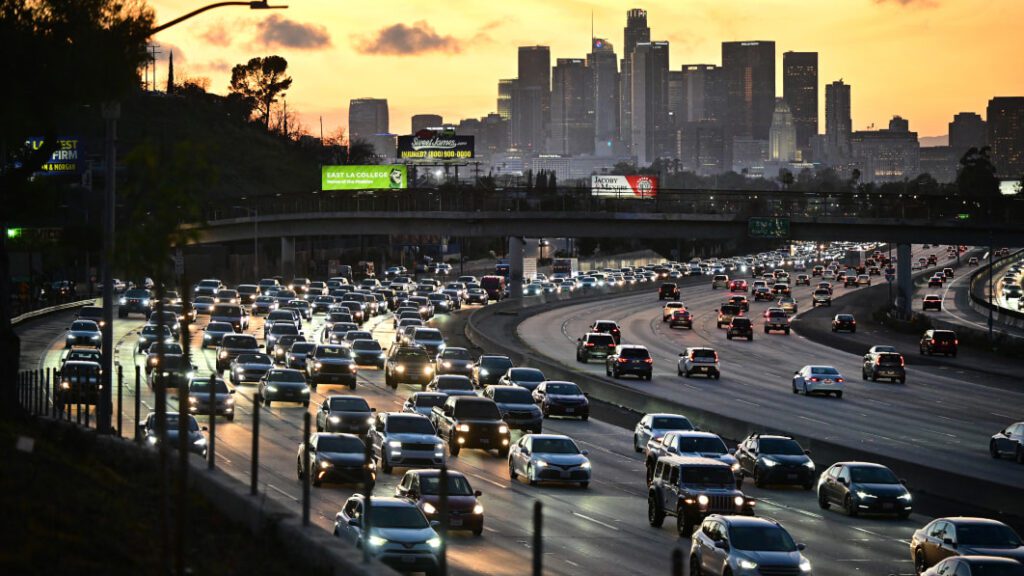 New cars in California could alert drivers for breaking the speed limit
