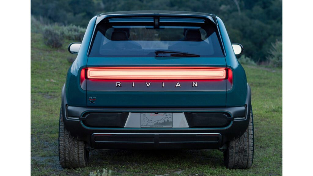 Rivian losses grow to $1.5 billion in Q1