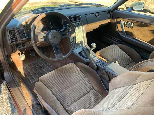 Image for article titled At $10,000, Could This 1984 Mazda RX-7 Get You To Join The Rotary Club?