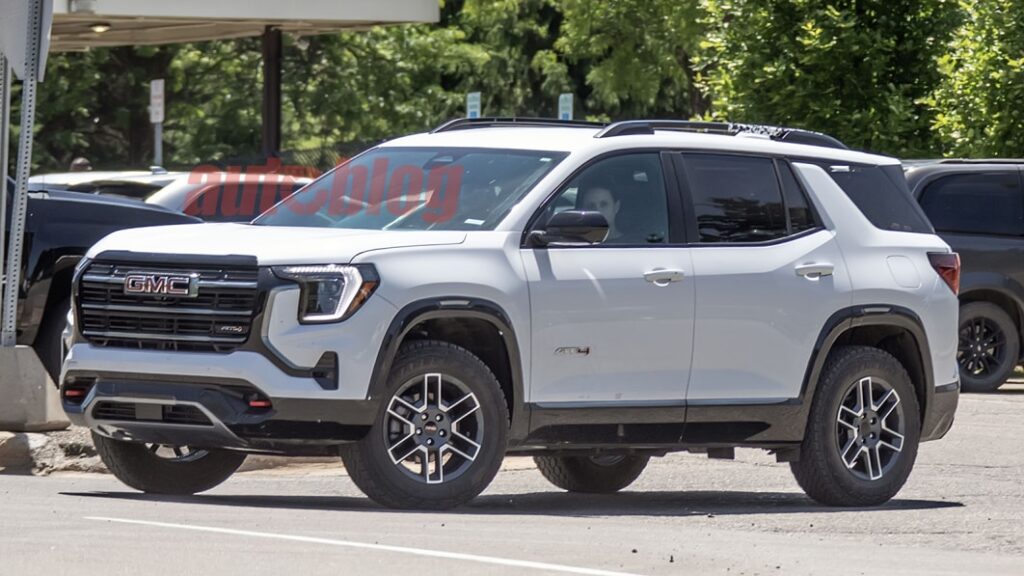 2025 GMC Terrain fully revealed in spy photos