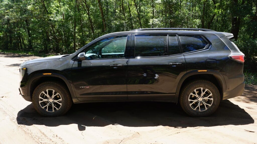 The New GMC Acadia's Most Useless Design Feature Is Actually My Favorite