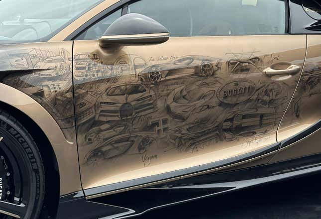 Artwork on the side of the Bugatti Chiron Golden Era