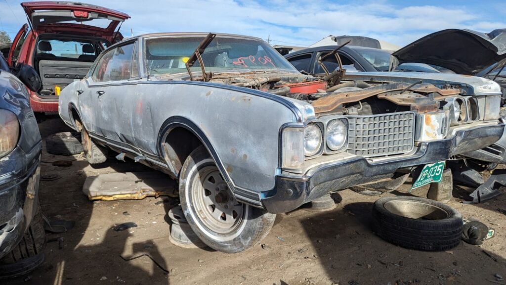 Junkyard Gem: 1968 Oldsmobile Delta 88 Custom Holiday Sedan