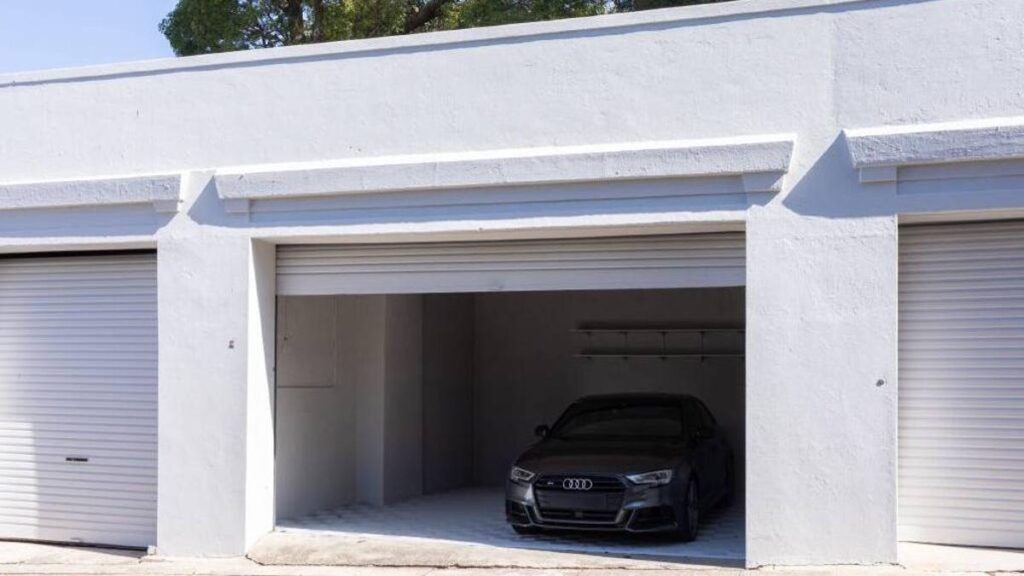 $332,000 For A Single-Car Garage Is Urban Sprawl In Action
