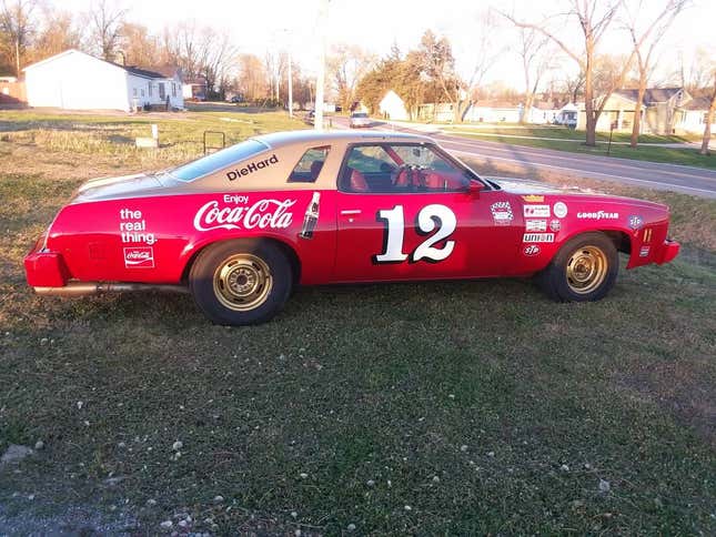 Image for article titled At $11,999, Would You Get Your Ricky Bobby On In This 1977 Chevy Malibu?