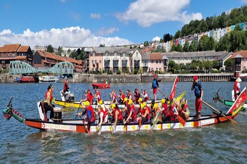 ARAG takes part in Dragon Boat Race to raise funds for Bristol Law Centre