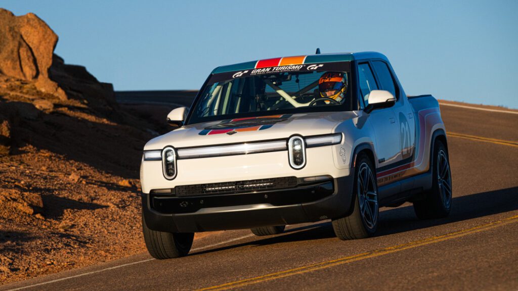 Rivian R1T Quad Max to tackle Pikes Peak with 1,025 horsepower