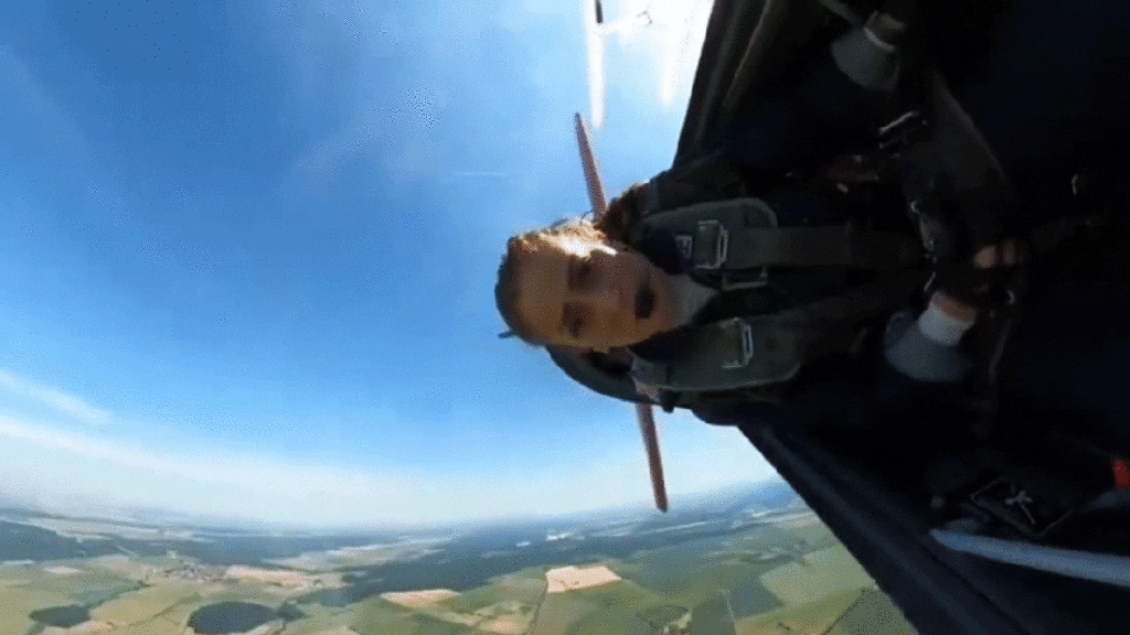 Watch This Pilot Keep Their Cool After Canopy Explodes Mid-Flight