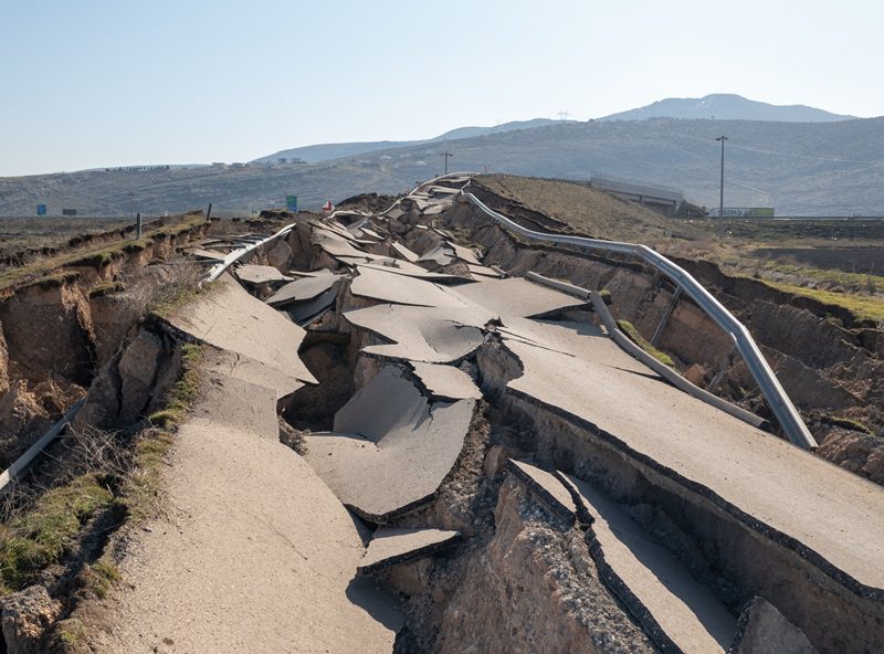 Rescue organizations are working in the area affected by the earthquake in Turkey.