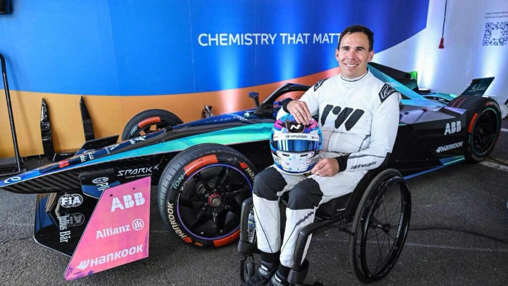 Robert Wickens Doesn't Have Full Use Of His Legs But He Can Still Kick Your Ass