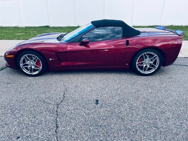 Image for article titled At $22,000, Is This 2007 Chevy Corvette A Star-Spangled Steal?