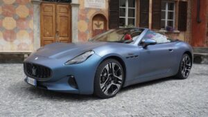 Maserati GranCabrio Folgore's Magic Is In How It Drives