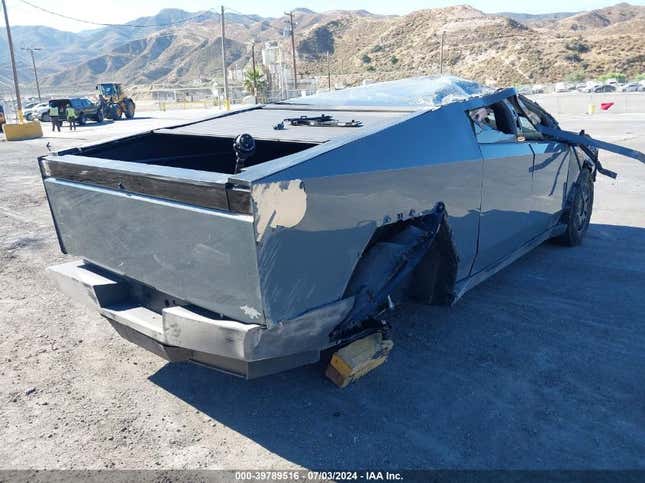 Image for article titled Now Is Your Chance To Buy An Absolutely Destroyed Tesla Cybertruck