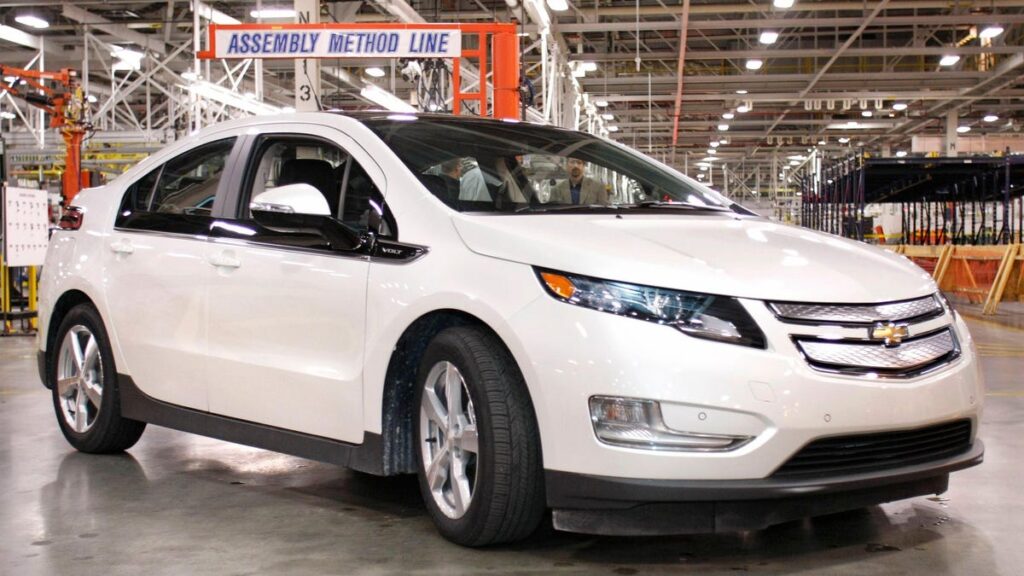 The Chevy Volt Was So Ahead Of Its Time Automakers Are Just Now Catching Up