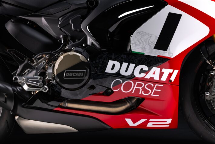 2024 Ducati Panigale V2 Superquadro Final Edition