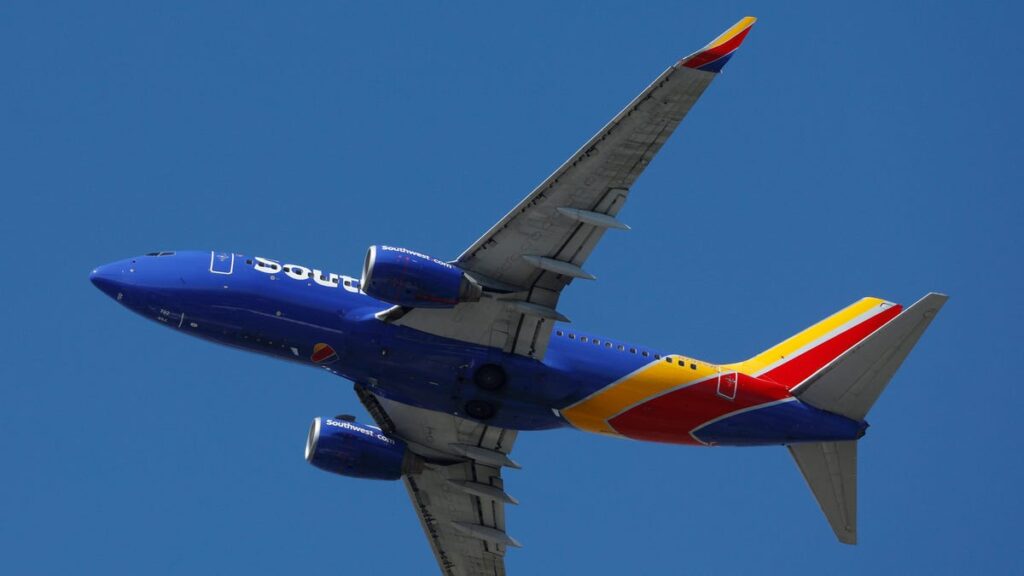 Southwest Flight Comes Within 150 Feet Of Crashing Into The Ocean