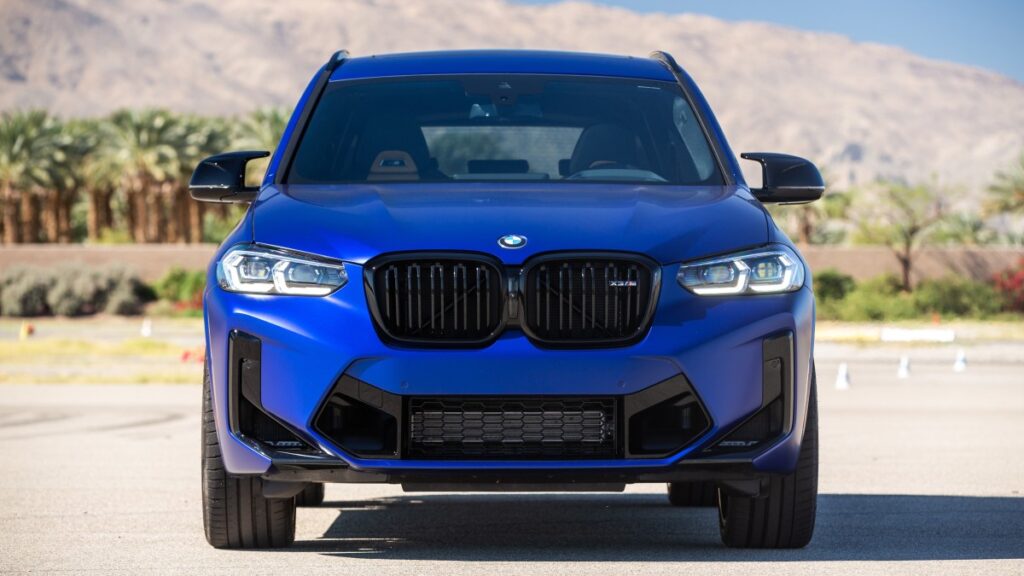 BMW recalling 290,000 X3s to address cargo rail safety concern