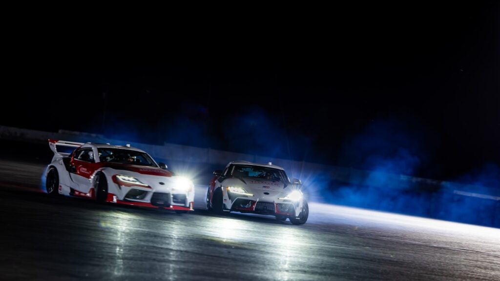 Watch Toyota and Stanford execute a two-car autonomous drift