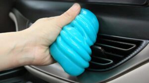 8 must-have car accessories available on Amazon for under $20