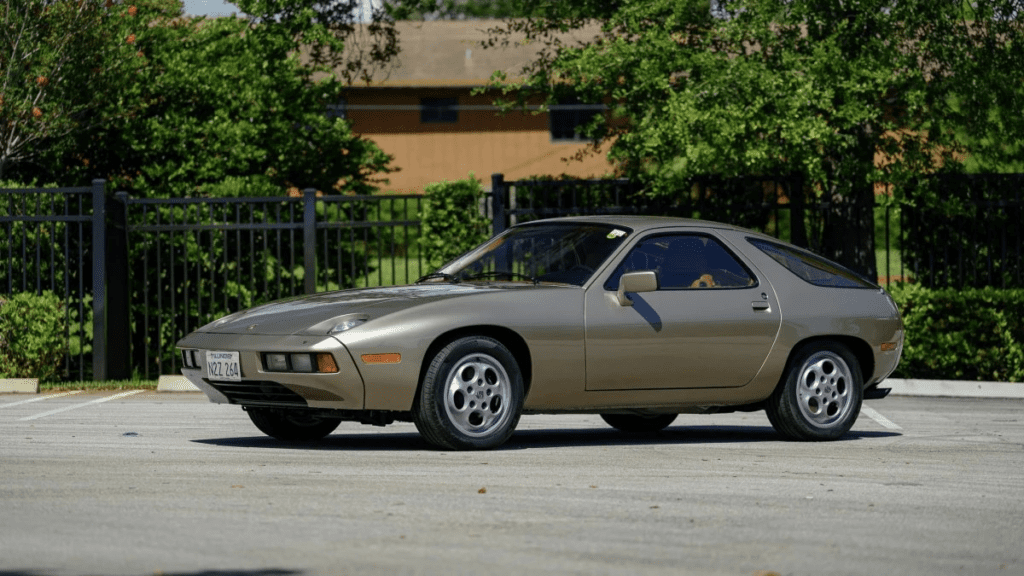 Porsche 928 from 'Risky Business' up for auction, expected to fetch at least $1.4 million