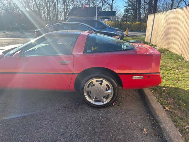 Image for article titled At $2,400, Is This 1989 Chevy Corvette A Non-Starter?