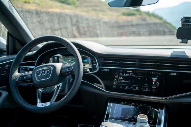 Image for article titled 2025 Audi SQ8 Is What Performance SUVs Should Be