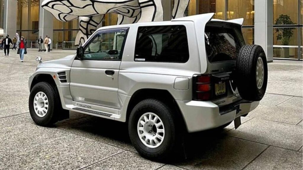 Buy This Rare Mitsubishi Pajero Evolution So I Don't Have To