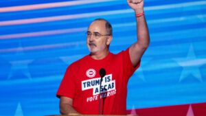 At Democratic Convention, UAW head threatens strike against Stellantis over idled factory