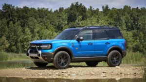 2025 Ford Bronco Sport adds more extreme Sasquatch, goes screen-heavy