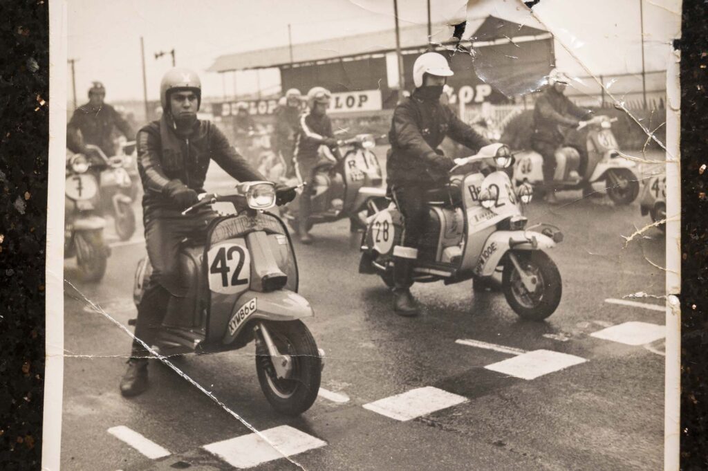 Snetterton 12-hour scooter race