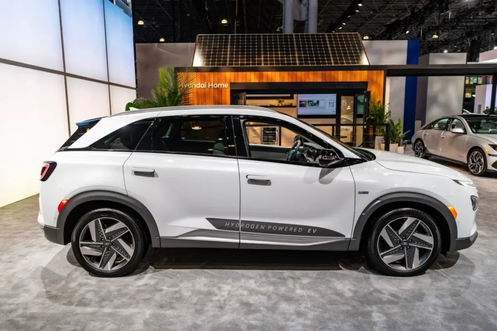 The hydrogen-powered Hyundai NEXO in a show room