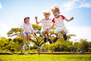 7 fun ideas for summertime family fitness