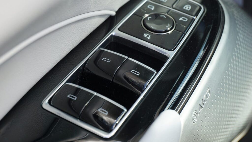 Automakers Need To Stop Cheaping Out Over Automatic Window Switches