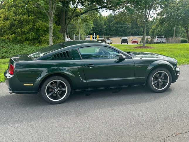 Image for article titled At $10,499, Is This 2009 Ford Mustang 'Number One With A Bullitt?'