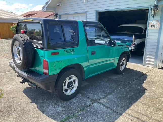 Image for article titled At $7,700, Would You Make Tracks In This 1995 Geo Tracker?