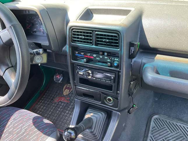 Image for article titled At $7,700, Would You Make Tracks In This 1995 Geo Tracker?