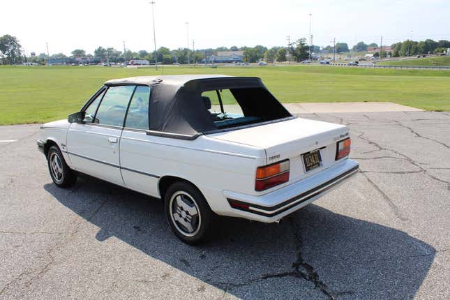 Image for article titled At $7,985, Are You In League With This 1985 Renault Alliance?