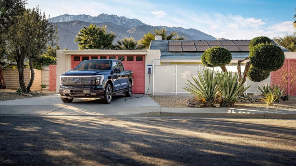 Ford Will Pay EV Owners Double What Fast-Charging Costs To Send Power Back To The Grid