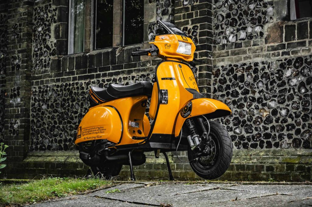 Vespa T5 orange