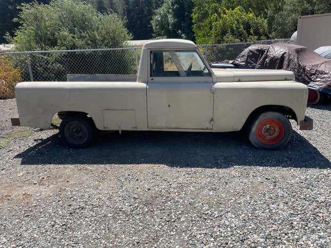 Image for article titled At $8,000, Is This 1957 Powell Sport Wagon A Project With Potential?