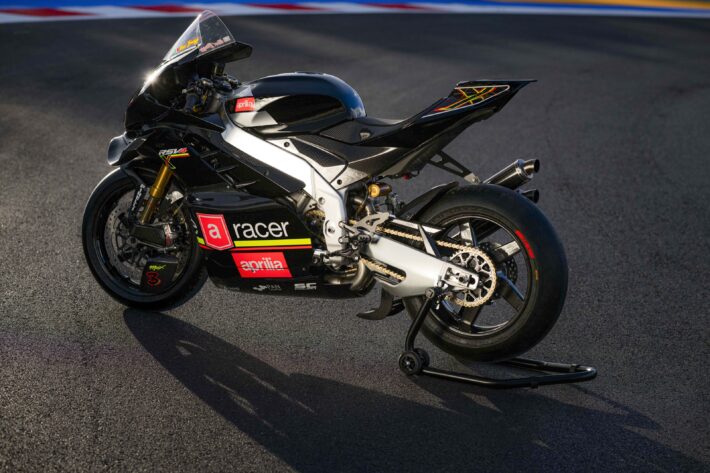 2025 Aprilia RSV4 X