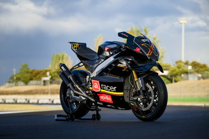 2025 Aprilia RSV4 X