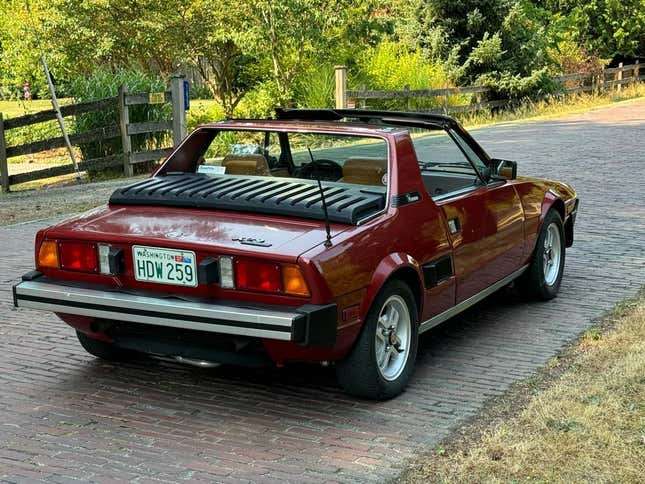 Image for article titled At $12,000, Does This 1980 Fiat X1/9 Prove A Point?