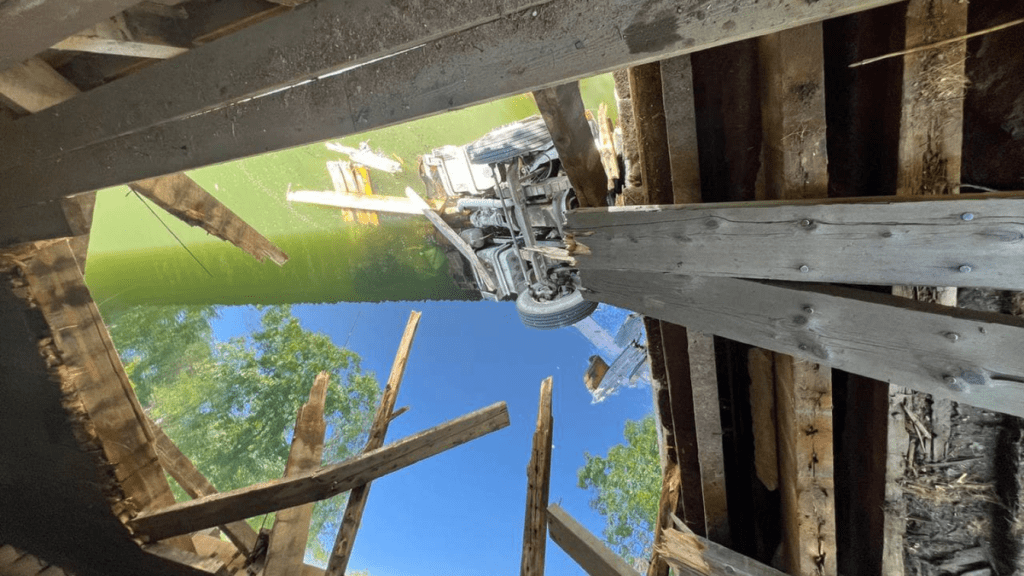 Ford Truck 30,000 Pounds Over Weight Limit Smashes Through Historic Bridge