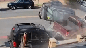 Good Samaritans Right Overturned Van Only For Liquor Bottles To Roll Out Of It