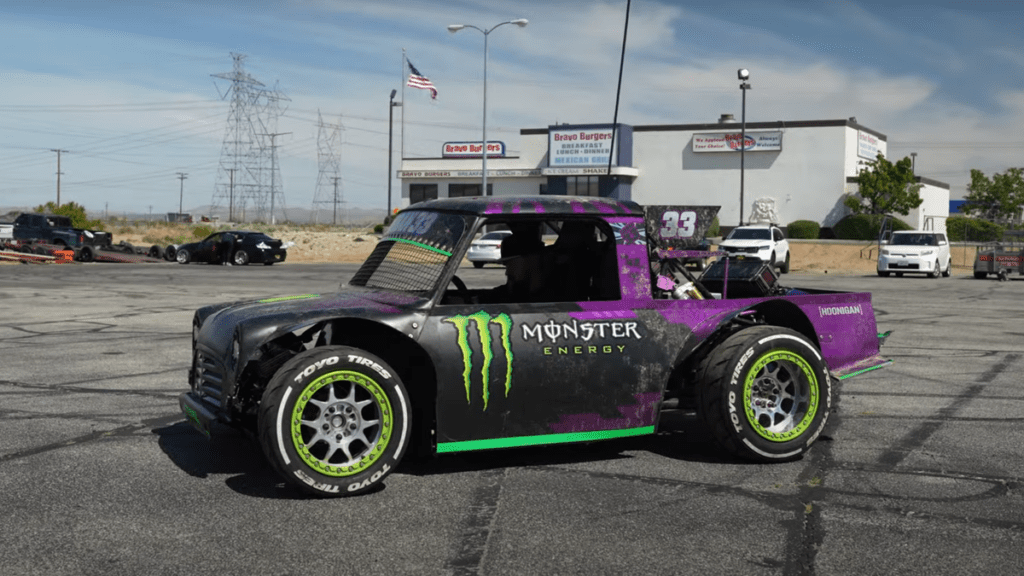 This Twin-Engine Mini Pickup Makes Me Feel Things I Haven't Felt In A Long Time