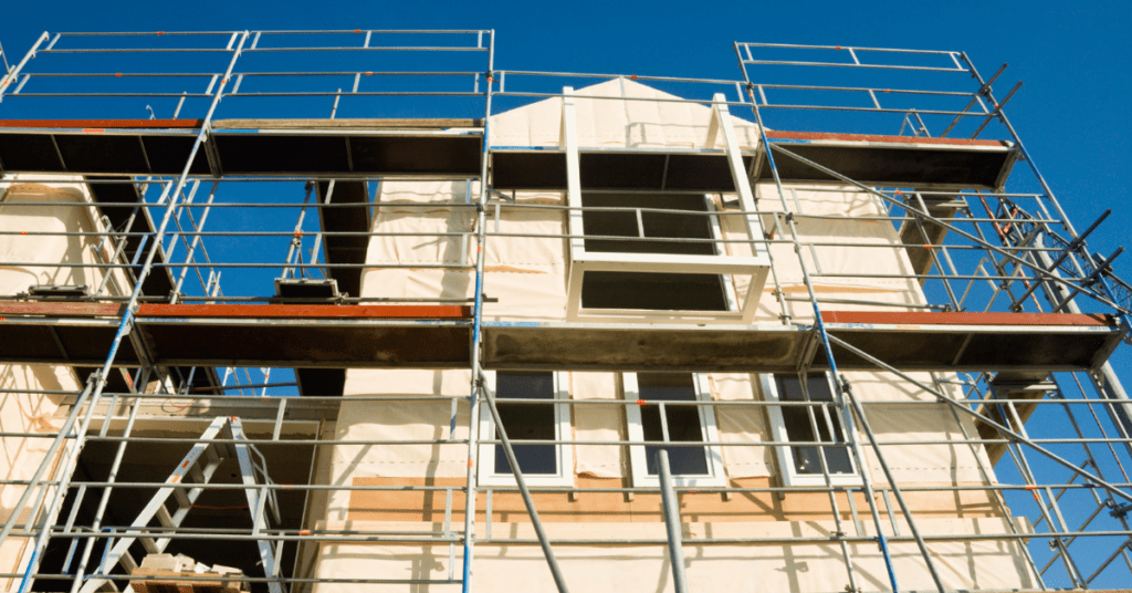 What Does Scaffolding Insurance Cover That Standard Policies Don’t?