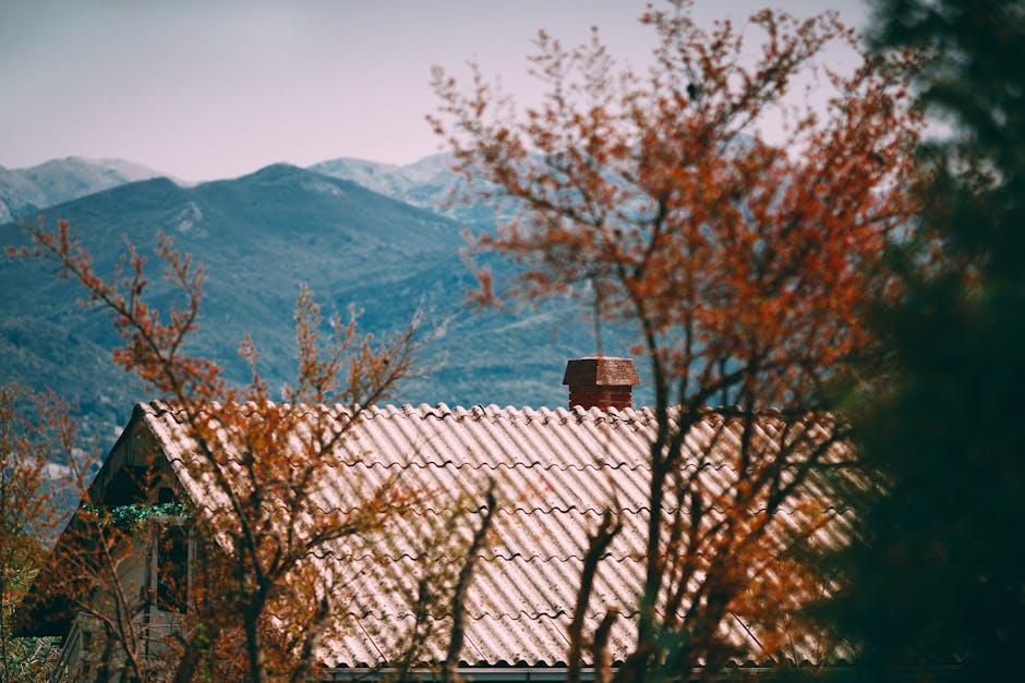 Hip and Valley Roof - hip vs gable roof