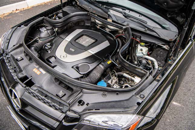 Image for article titled This Frankenstein Manual-Swapped V8 Mercedes GLK Hosts Parts From 6 Different Mercedes