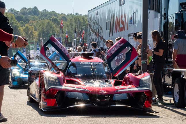 Acura ARX-06s making their way to the grid.